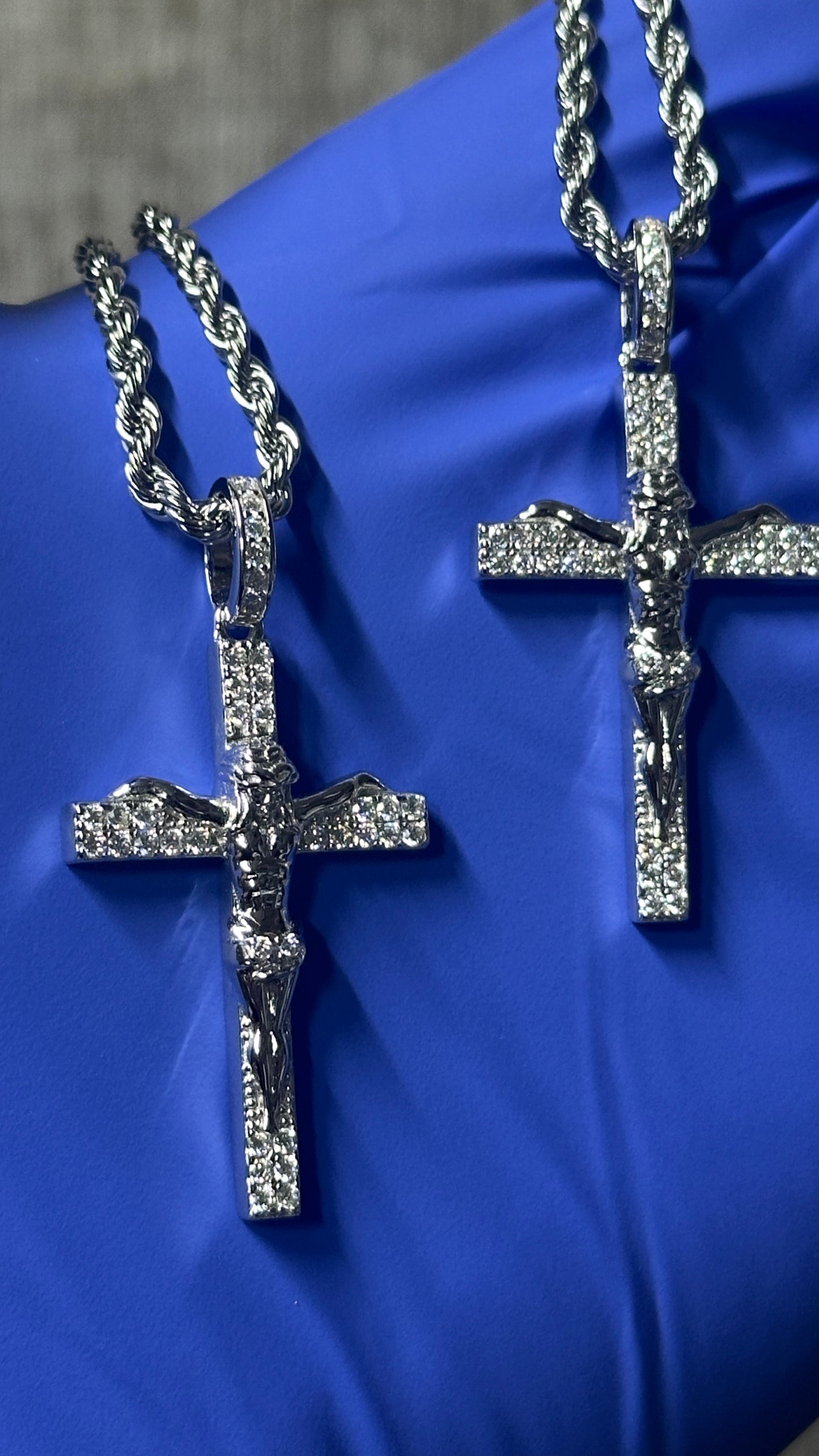 Mini Iced Crucifix Pendant w/ 3MM Rope Chain (925 Silver, Moissanite)